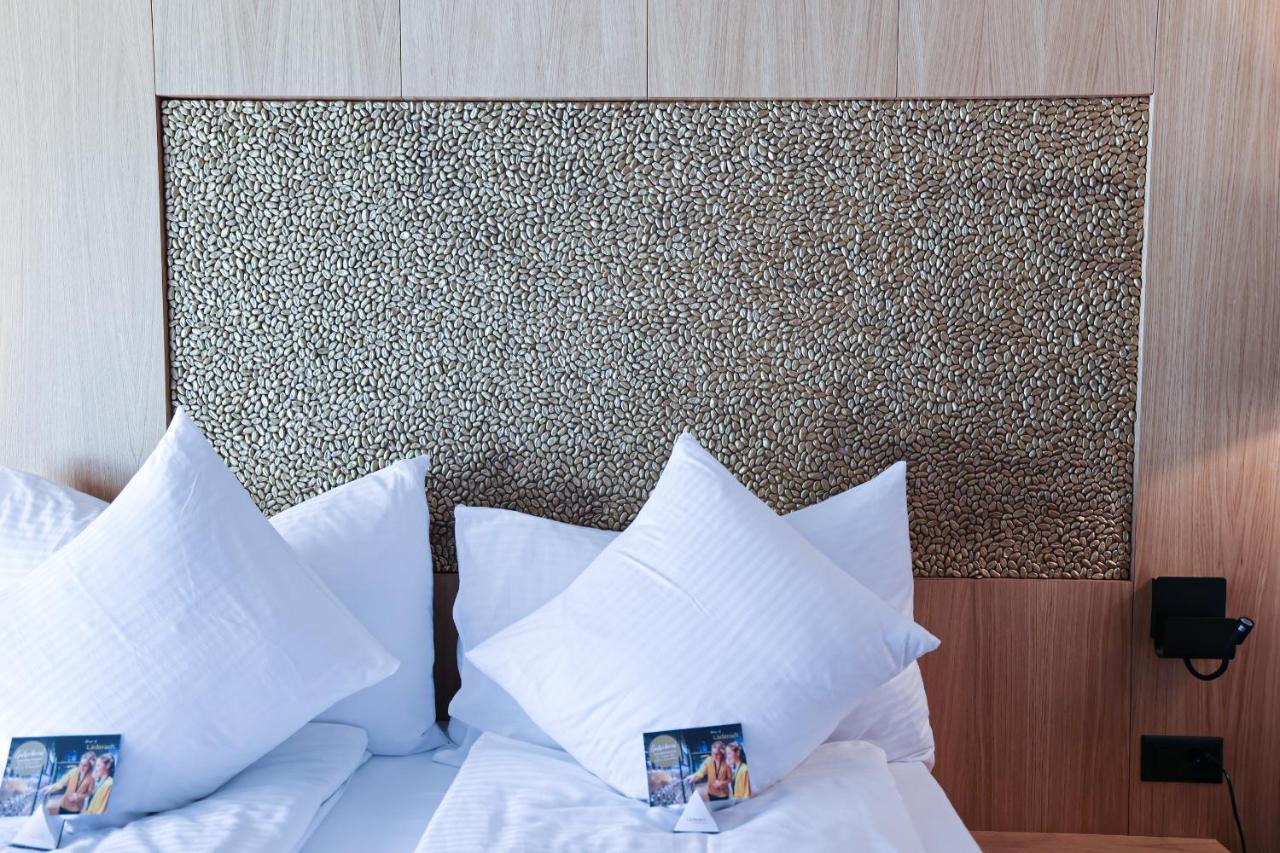 City Hotel Glarnerland Nafels Ngoại thất bức ảnh