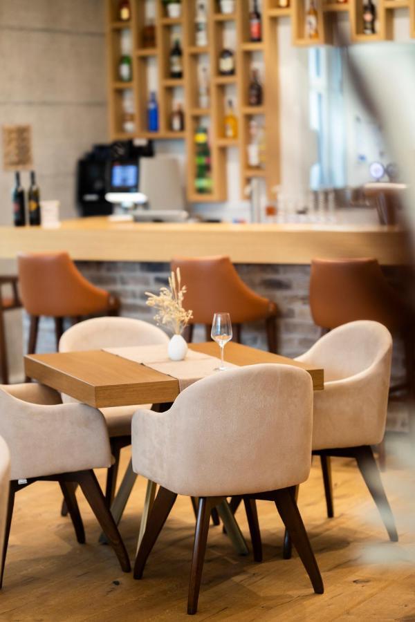 City Hotel Glarnerland Nafels Ngoại thất bức ảnh